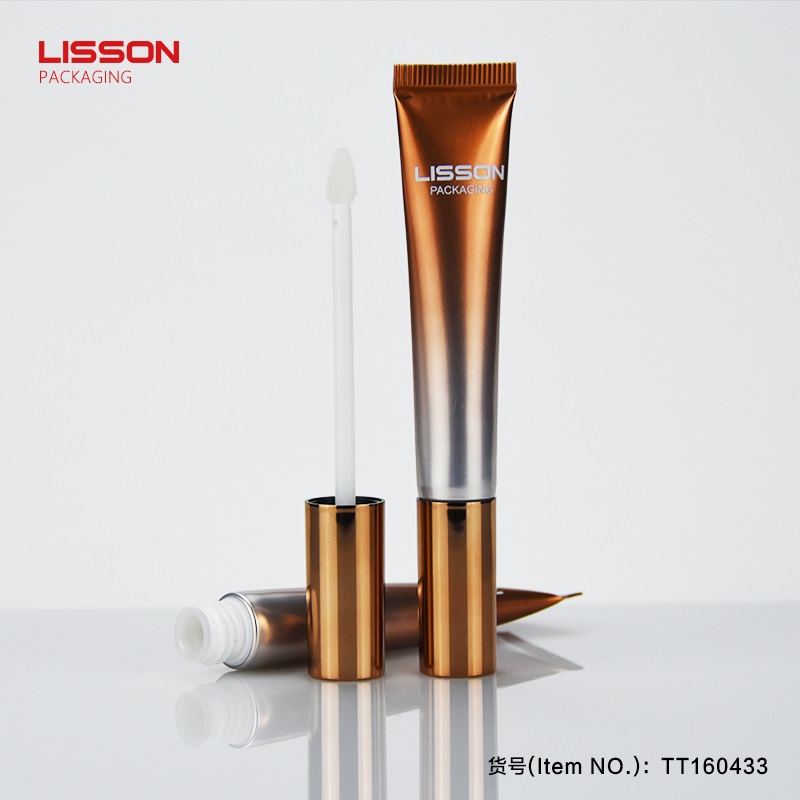 D16 Plug Lip Gloss Tube