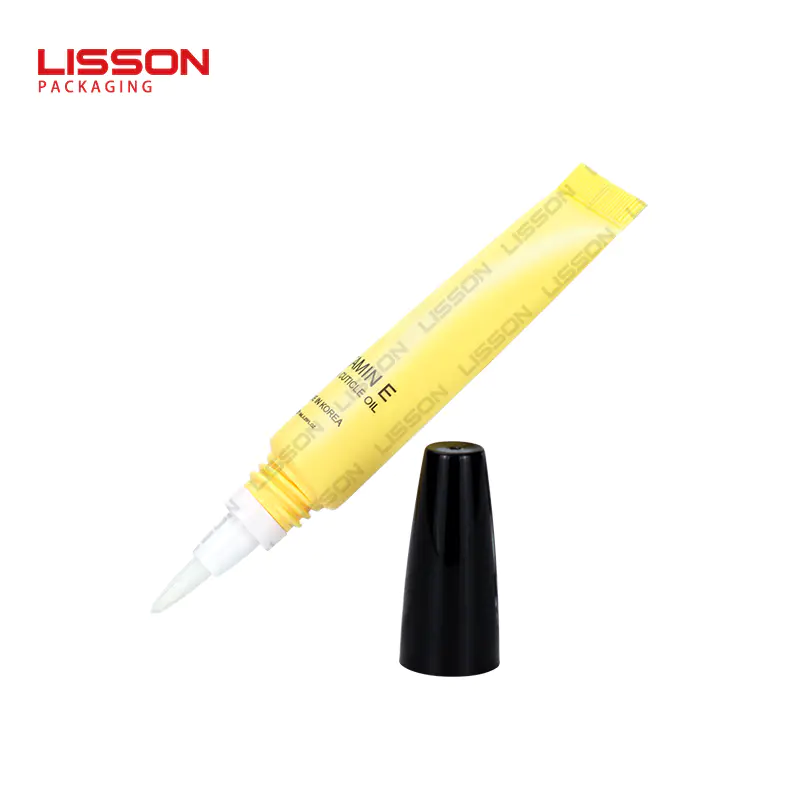 high-end cosmetic tube D16 Soft Fiber Brush Lip Gloss Tube