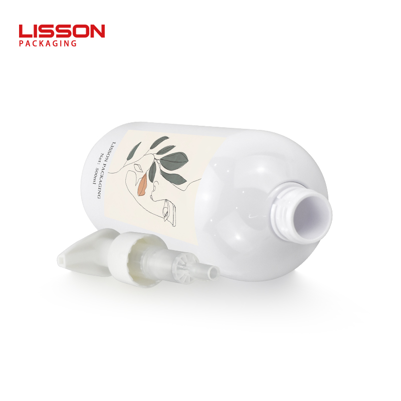 500ml White PET Shampoo Bottle with Lotion Pump-Lisson Packaging