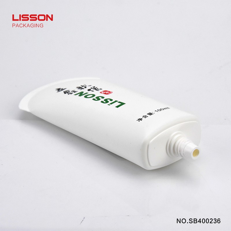 Lisson green cosmetic packaging bulk production for lip balm