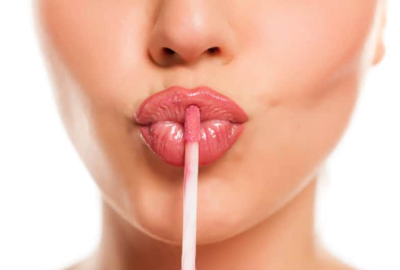 customized lip gloss tube manufacturer