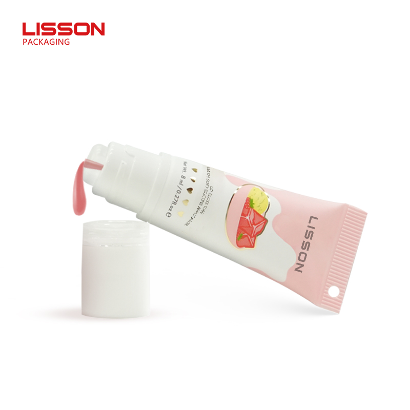 Custom Lip Care Product Tube w/ 0° Degree Soft Silicone Applicator
