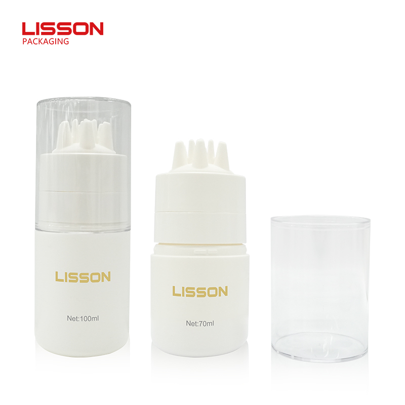 Hair Care Shampoo Bottle w/ Soft Silicone Applicator